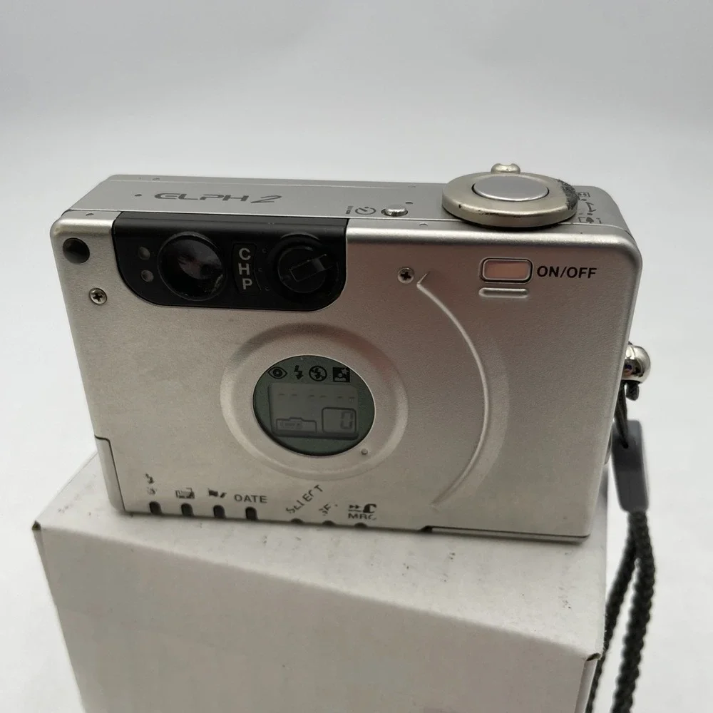 Canon ELPH 2 Point & Shoot Digital Camera With Battery +Case-Uses Film Cartridge